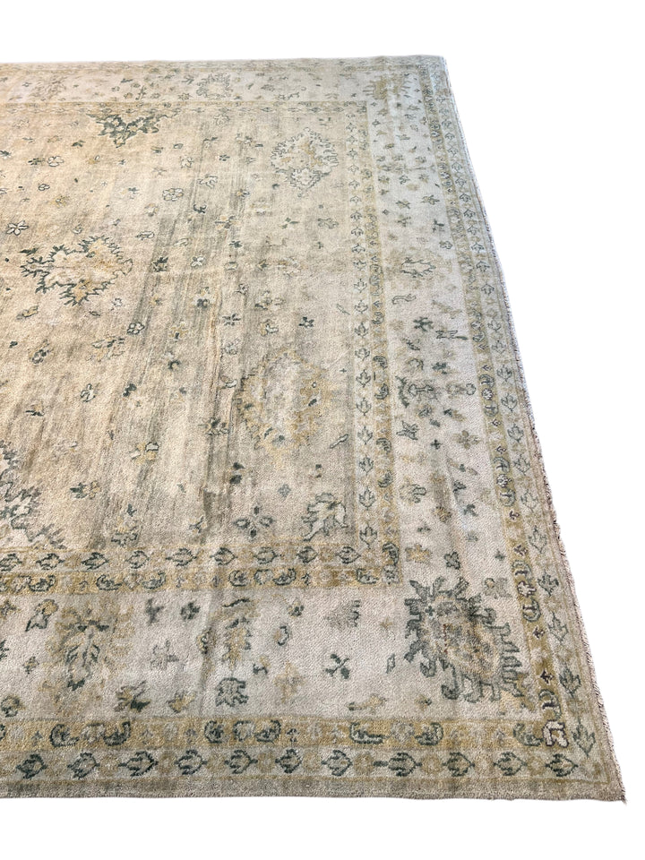 Soft Gray - Green &amp; Ivory Oversized Ushak Style Rug – 13’6” × 18’6”