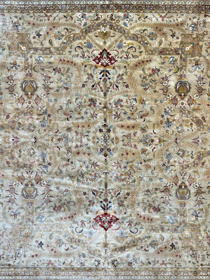 Ivory &amp; Taupe Indian Tabriz Square Wool Rug – 14’8” × 15’0”