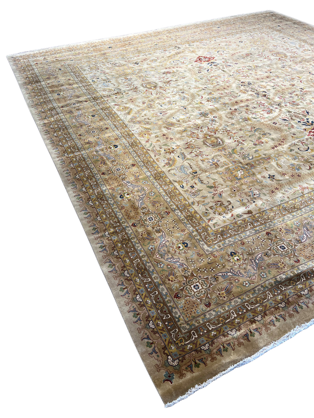 Ivory &amp; Taupe Indian Tabriz Square Wool Rug – 14’8” × 15’0”