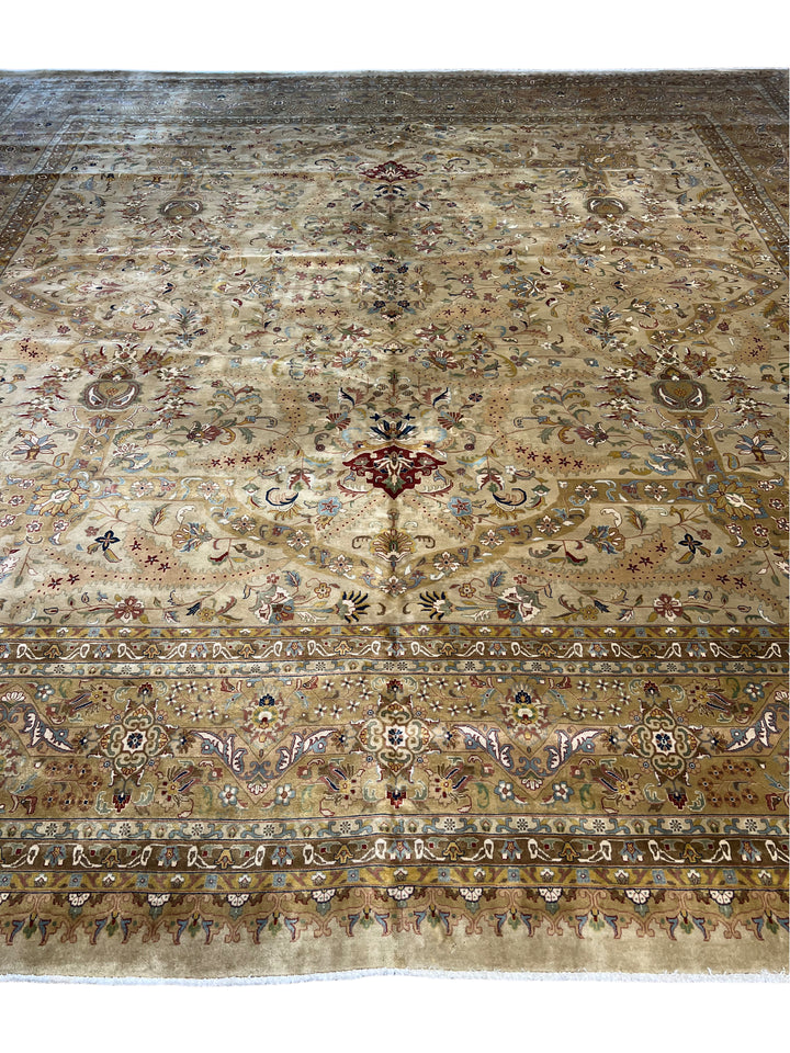 Ivory &amp; Taupe Indian Tabriz Square Wool Rug – 14’8” × 15’0”