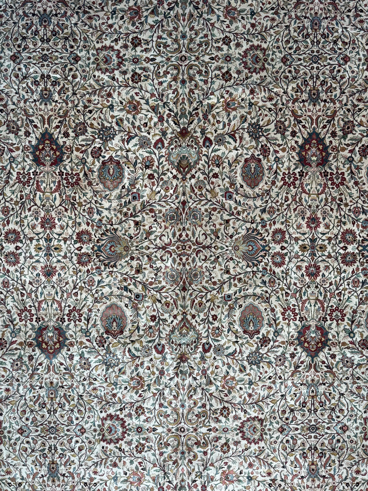 Ivory &amp; Burgundy Oversized Indian Agra Rug – 15’1” × 19’9”