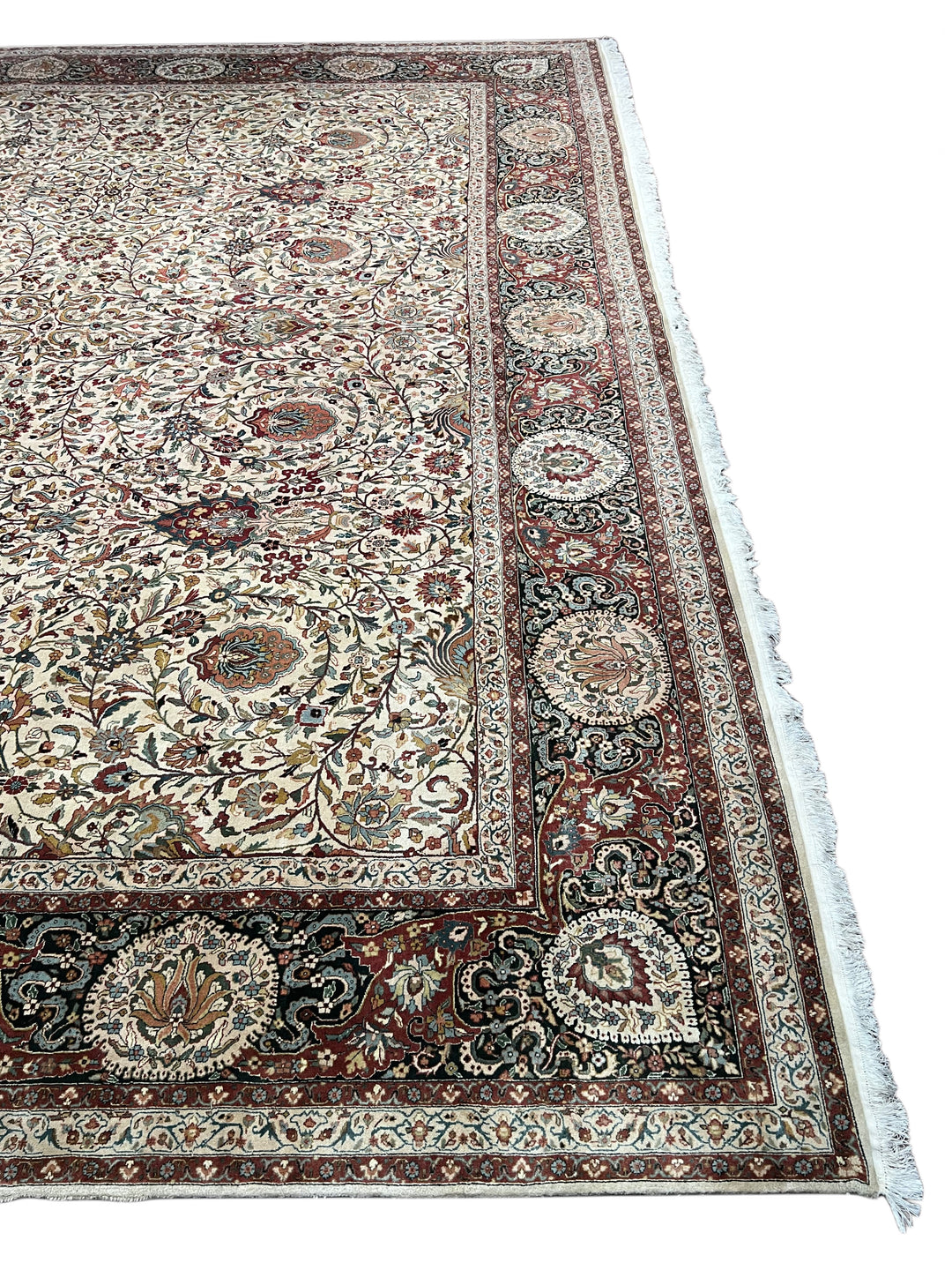 Ivory &amp; Burgundy Oversized Indian Agra Rug – 15’1” × 19’9”
