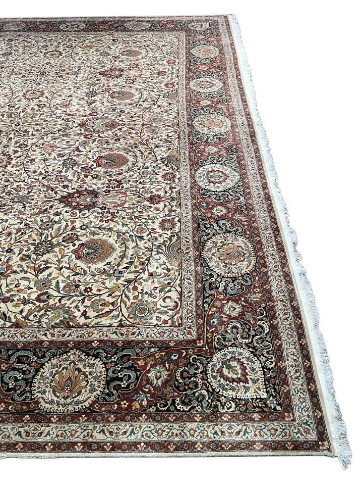 Ivory &amp; Burgundy Oversized Indian Agra Rug – 15’1” × 19’9”