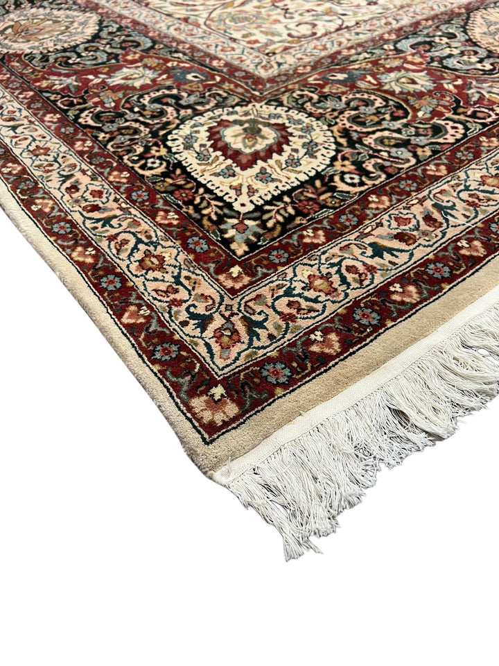 Ivory &amp; Burgundy Oversized Indian Agra Rug – 15’1” × 19’9”