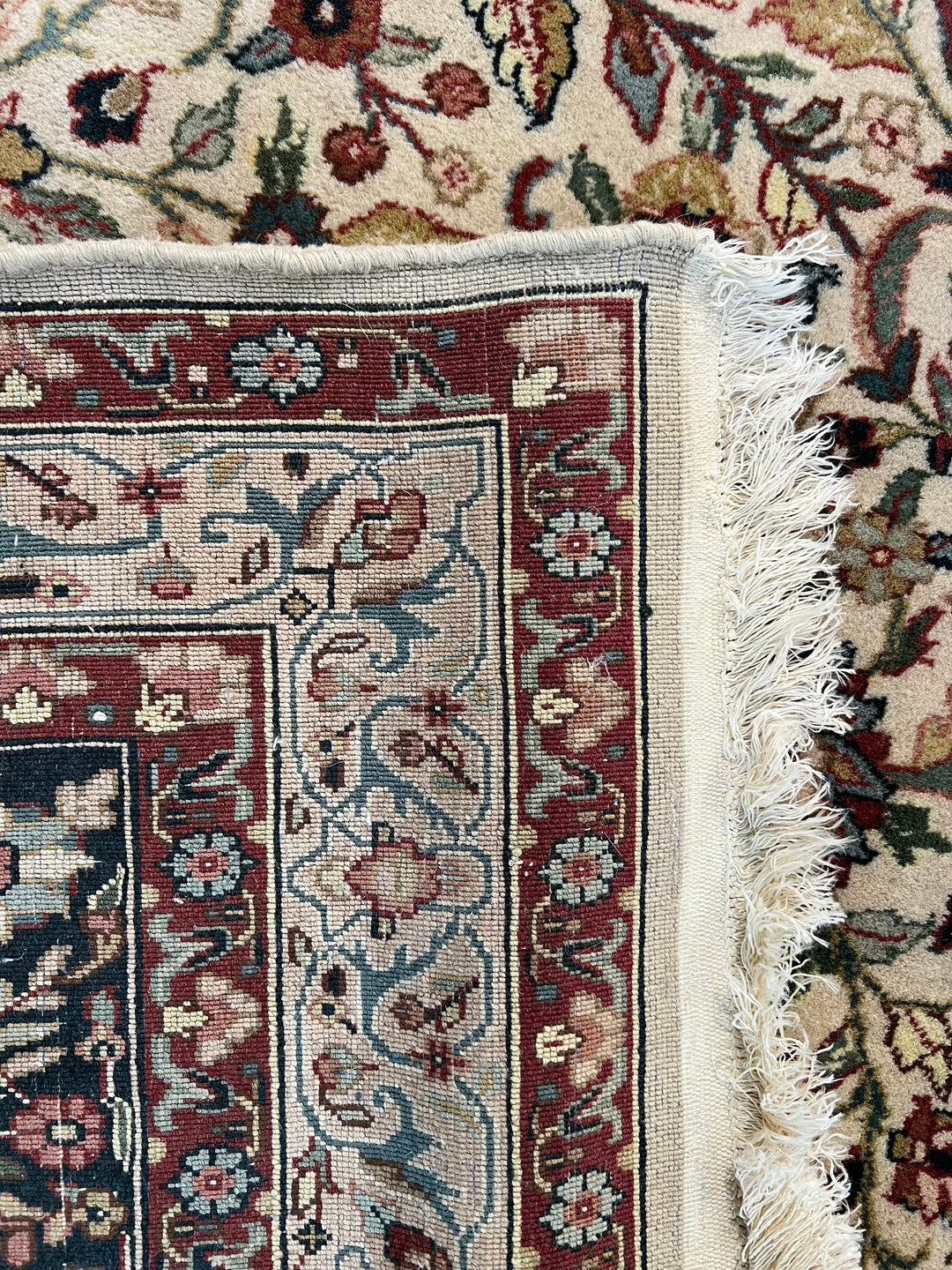 Ivory &amp; Burgundy Oversized Indian Agra Rug – 15’1” × 19’9”