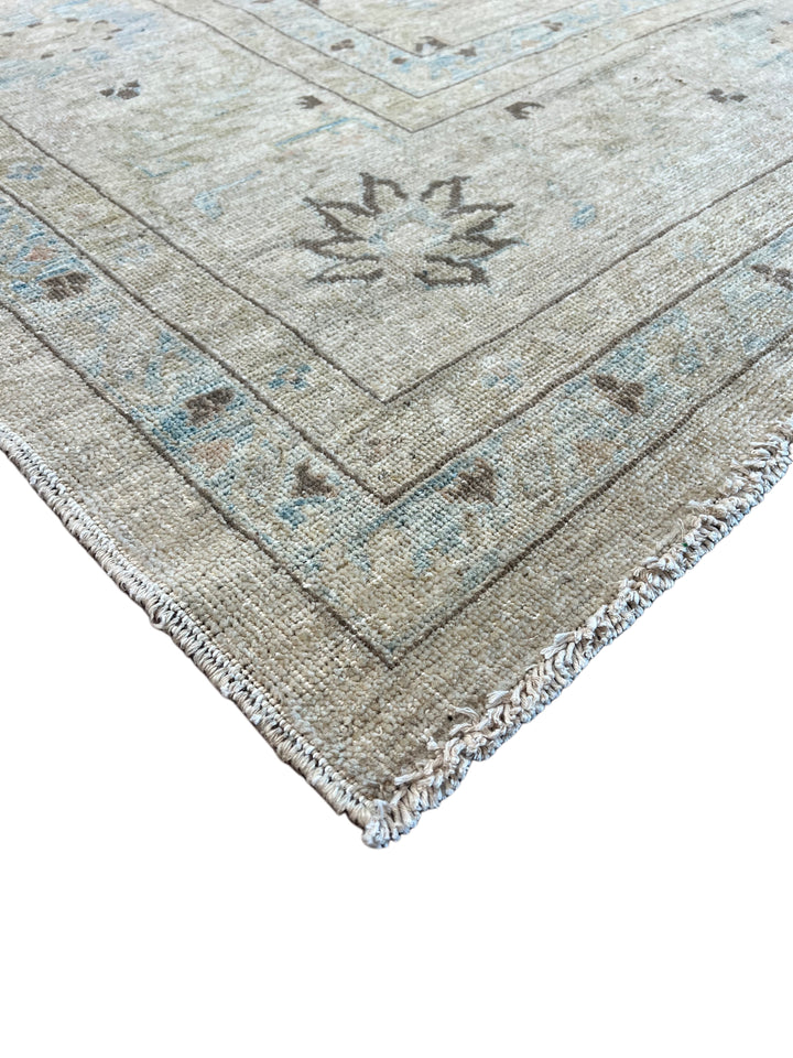 Soft Beige &amp; Light Blue Floral Wool Rug – 10’5” × 13’9”