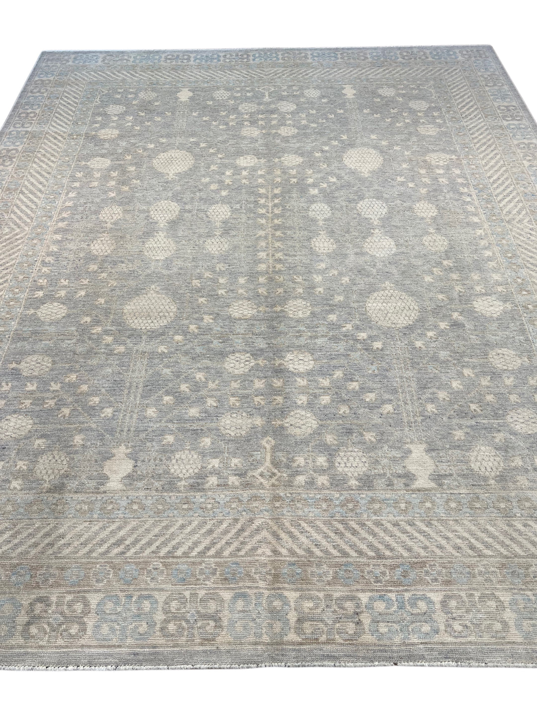 Light Blue &amp; Ivory Botanical Wool Rug – 8’4” x 10’2”