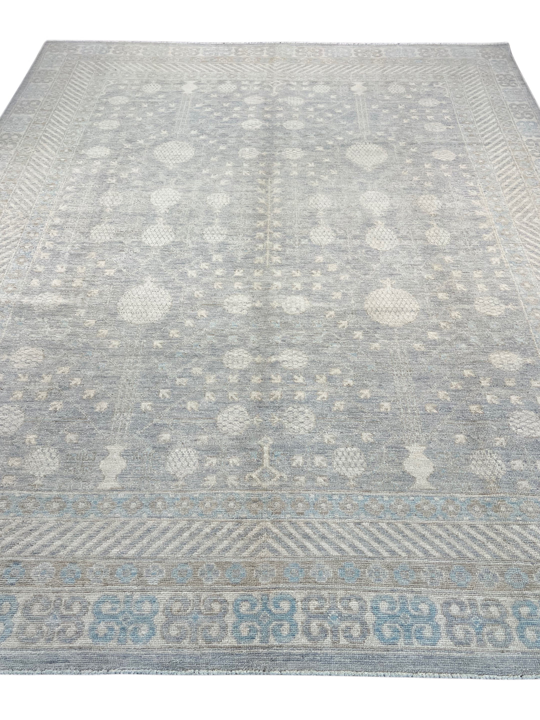 Light Blue &amp; Ivory Botanical Wool Rug – 8’4” x 10’2”