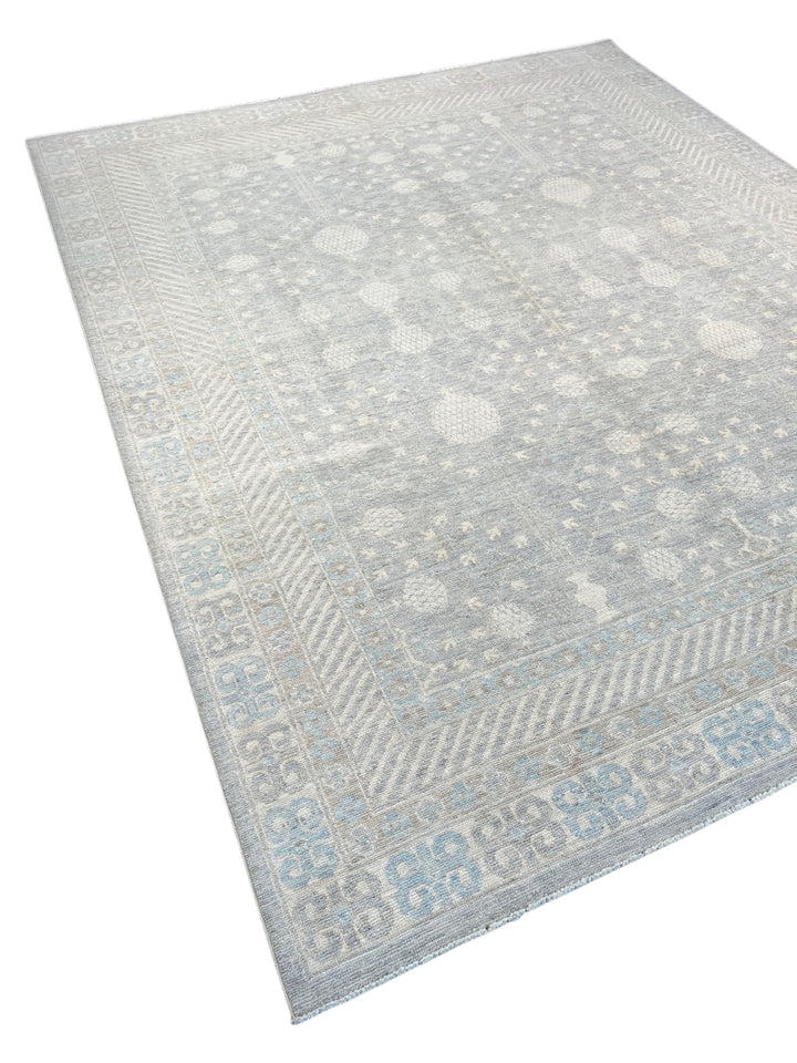 Light Blue &amp; Ivory Botanical Wool Rug – 8’4” x 10’2”