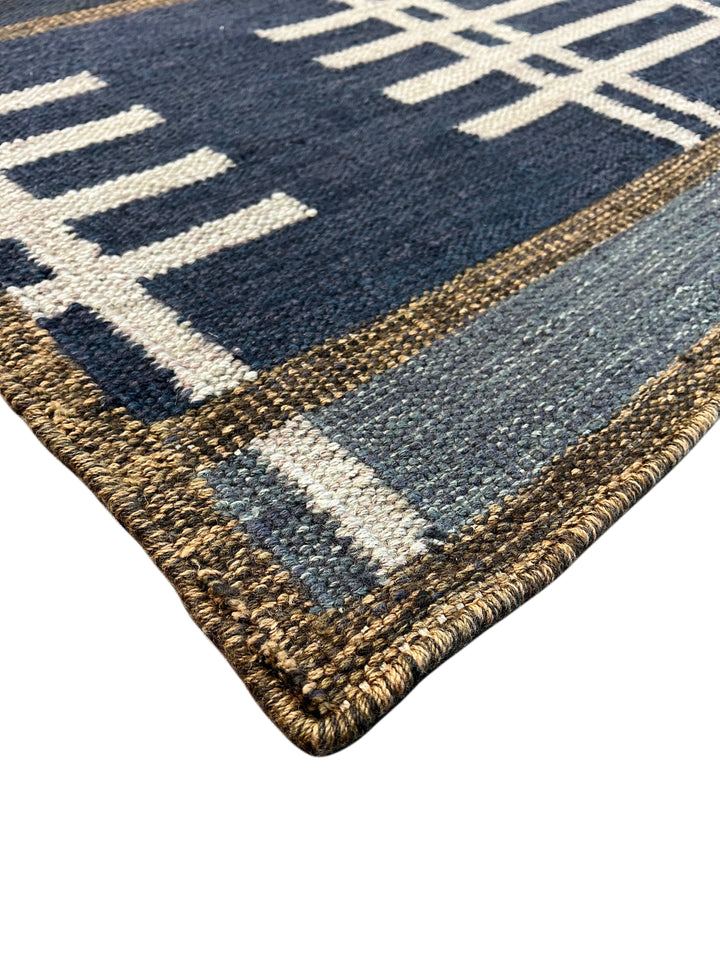 Navy Blue &amp; Ivory Geometric Plaid Wool Rug – 8’2” x 10’0”