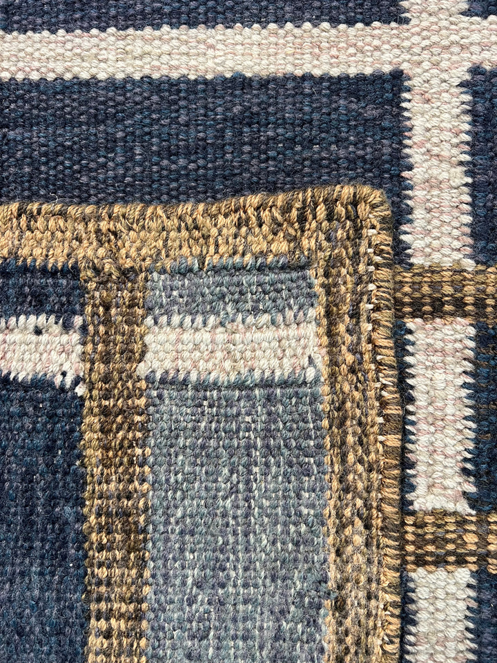 Navy Blue &amp; Ivory Geometric Plaid Wool Rug – 8’2” x 10’0”