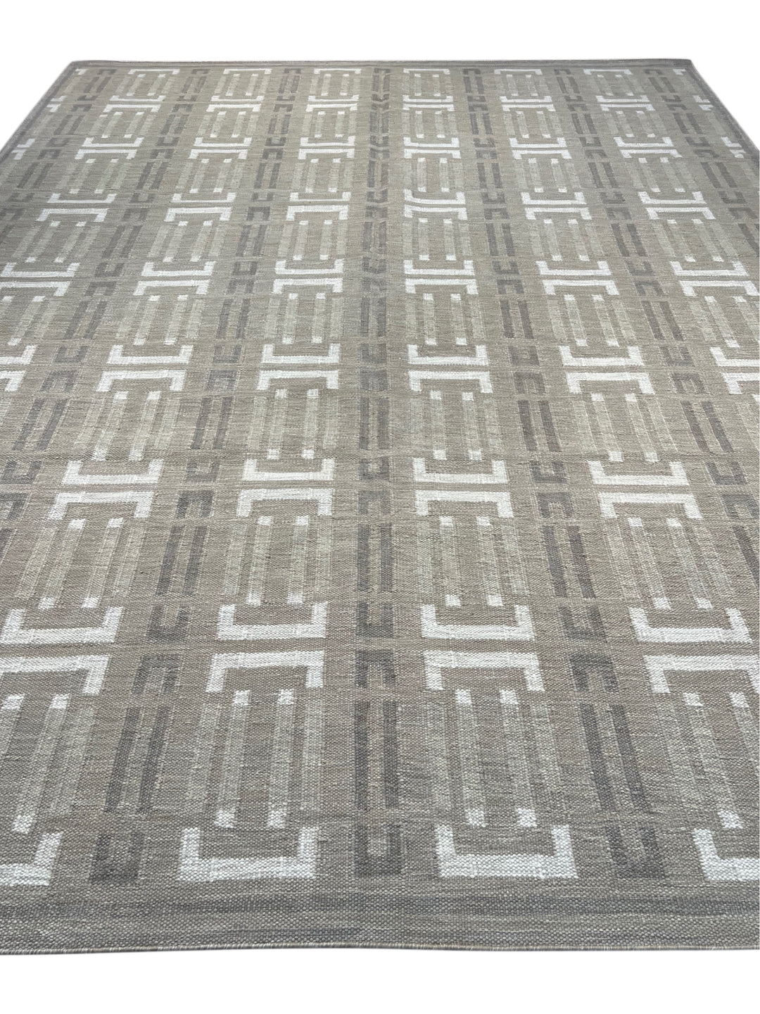 Taupe Gray &amp; Ivory Geometric Pet-Friendly Flatweave Rug – 11’6” x 14’10”