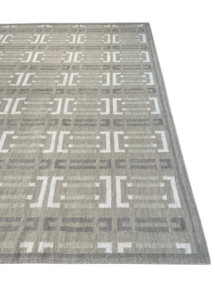 Taupe Gray &amp; Ivory Geometric Pet-Friendly Flatweave Rug – 11’6” x 14’10”