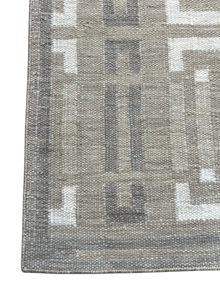 Taupe Gray &amp; Ivory Geometric Pet-Friendly Flatweave Rug – 11’6” x 14’10”