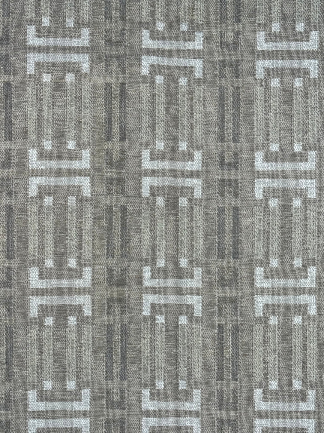 Taupe Gray &amp; Ivory Geometric Pet-Friendly Flatweave Rug – 9’8” x 13’10”