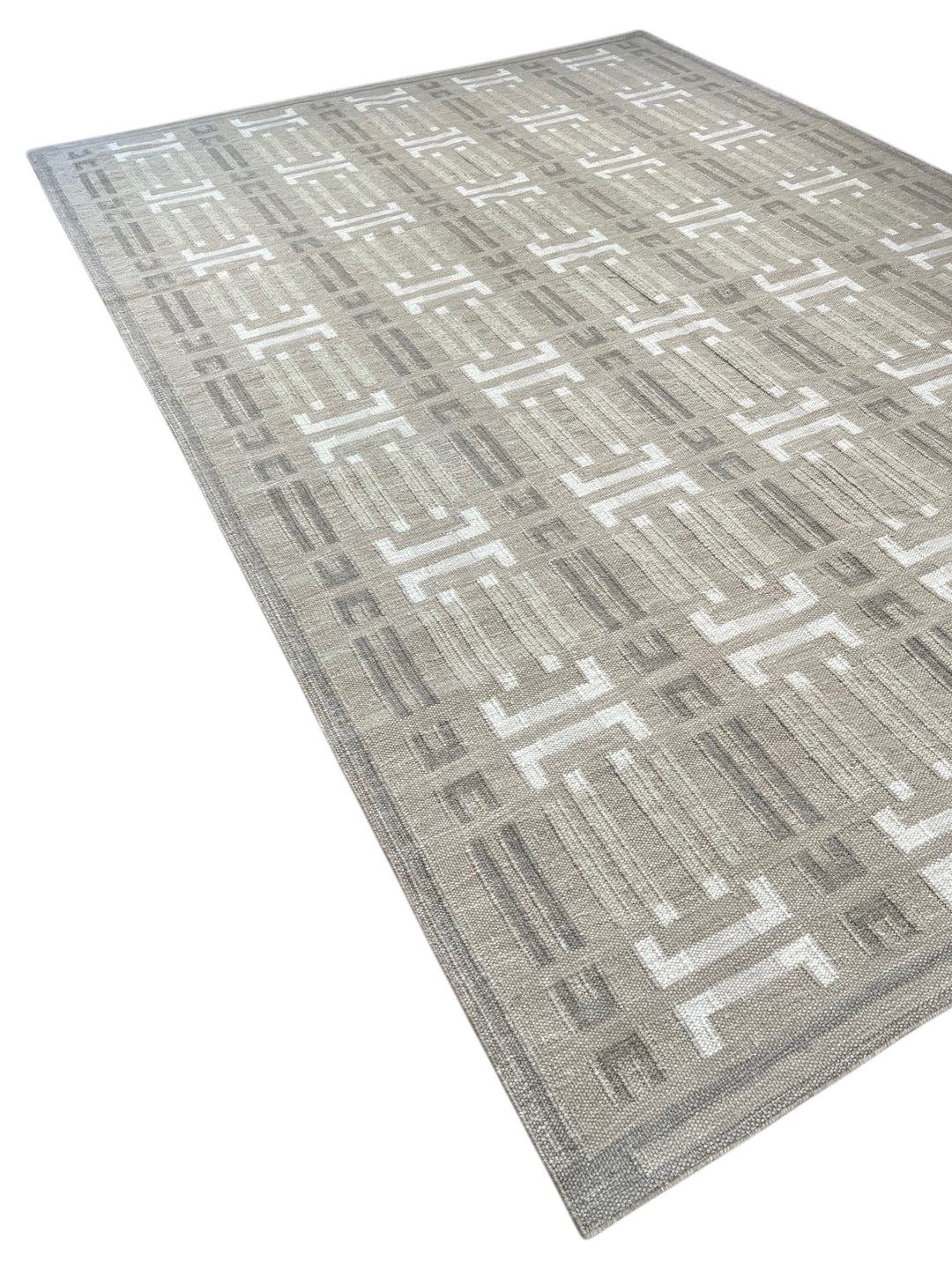 Taupe Gray &amp; Ivory Geometric Pet-Friendly Flatweave Rug – 9’8” x 13’10”