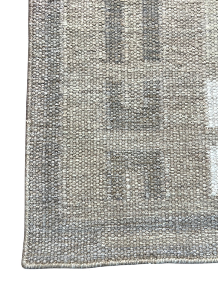 Taupe Gray &amp; Ivory Geometric Pet-Friendly Flatweave Rug – 9’8” x 13’10”