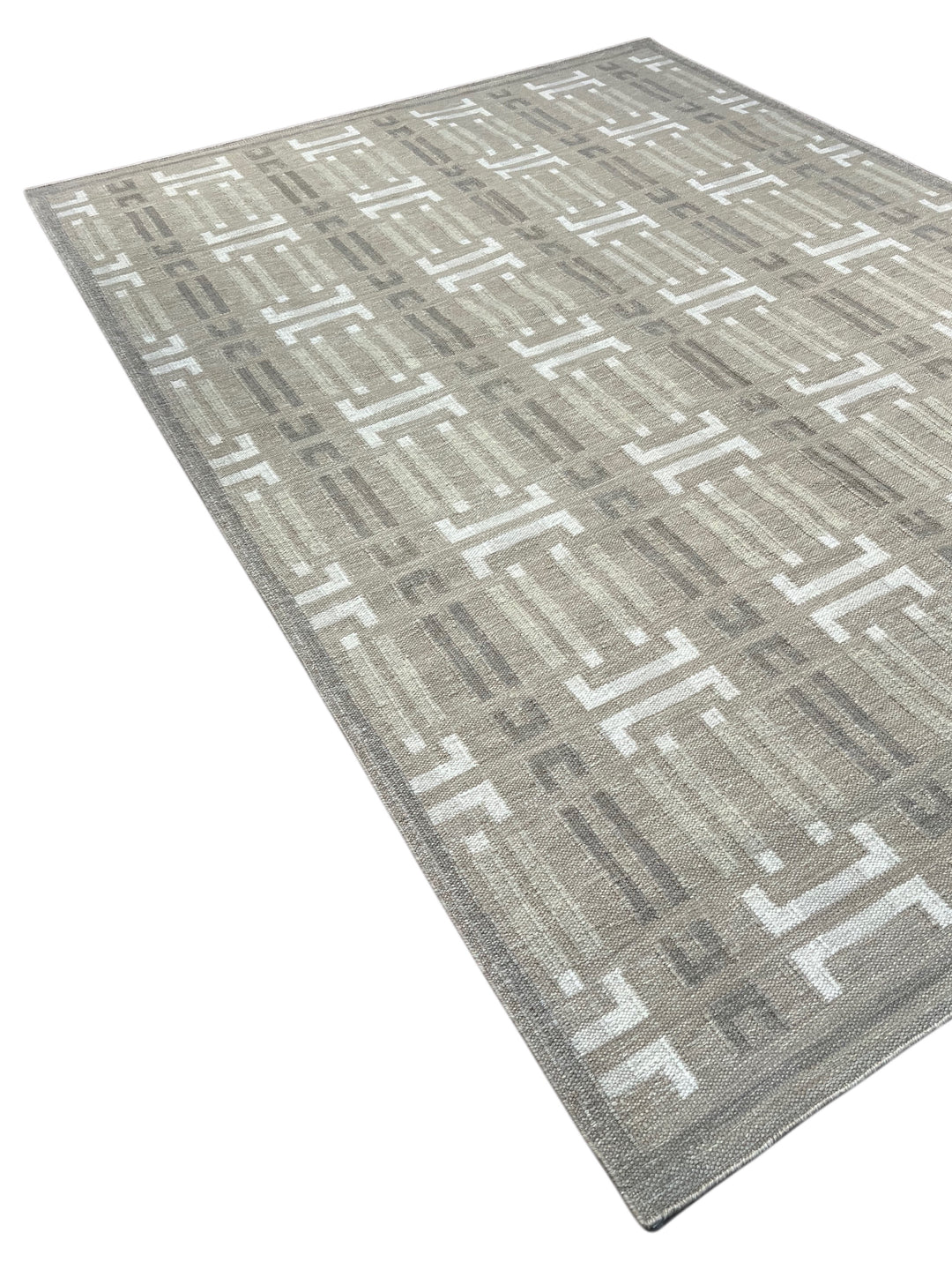 Taupe Gray &amp; Ivory Geometric Pet-Friendly Flatweave Rug – 9’1” x 12’3”
