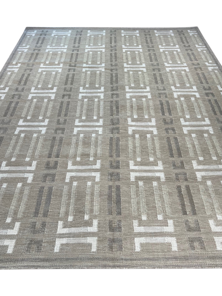 Taupe Gray &amp; Ivory Geometric Pet-Friendly Flatweave Rug – 9’1” x 12’3”