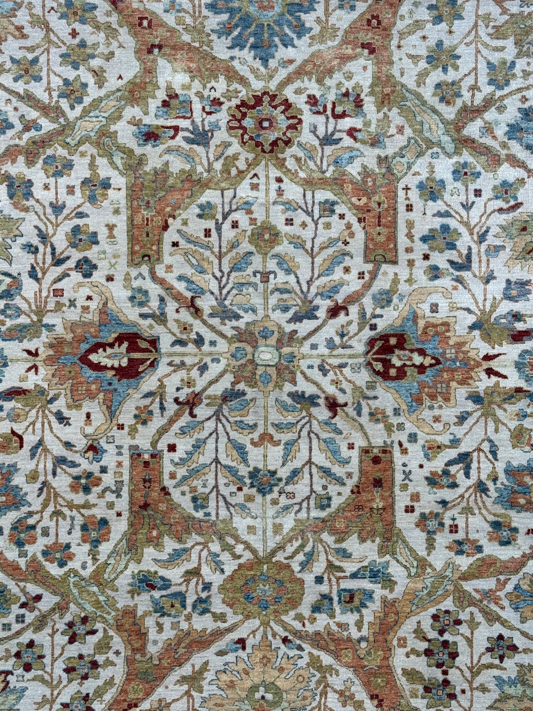 Ivory &amp; Blue Botanical Tree Design Rug – 9’11” x 13’10”