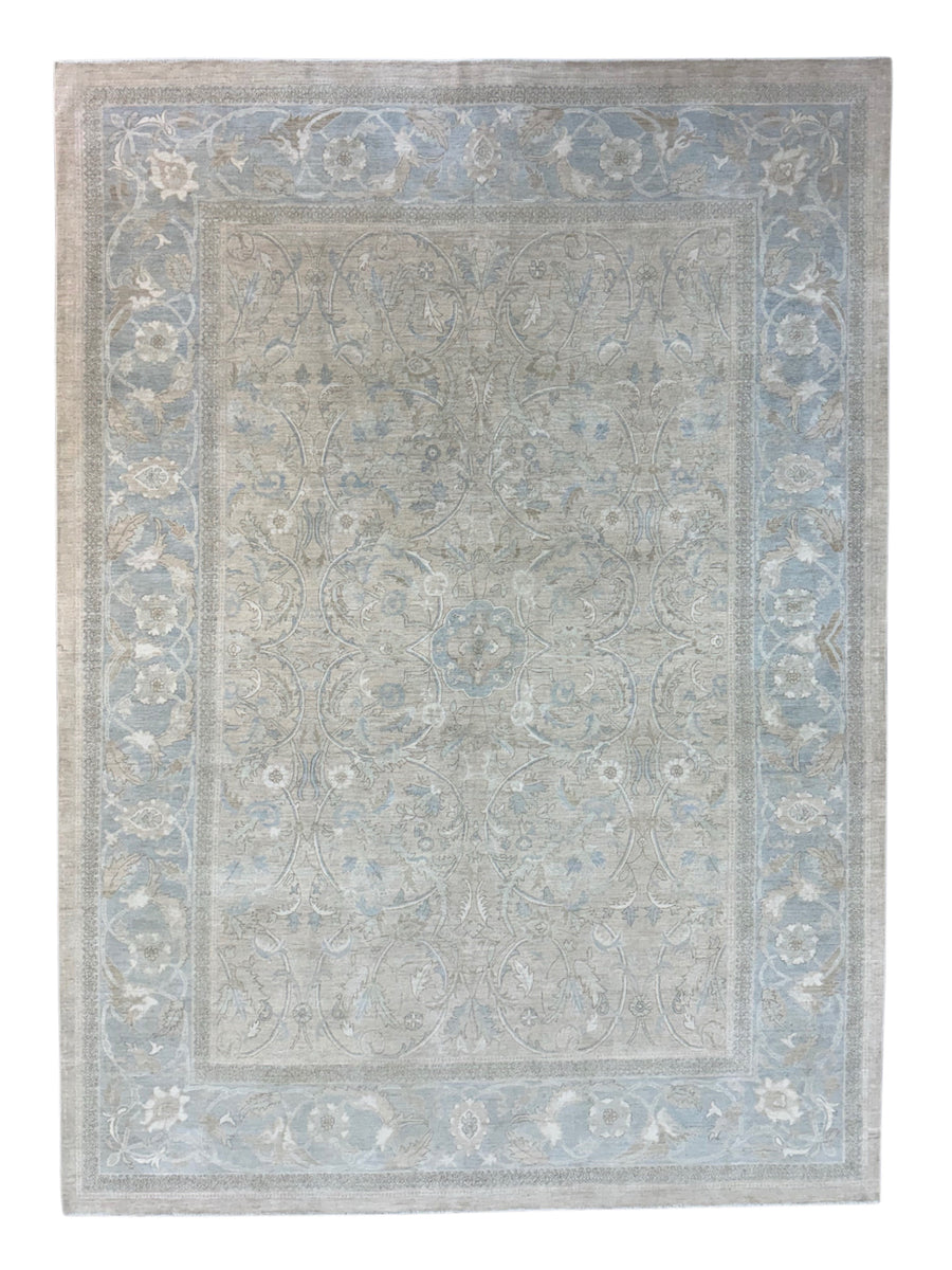 Soft Blue & Taupe Fine-Weave Floral Rug – 8’9” x 12’2”