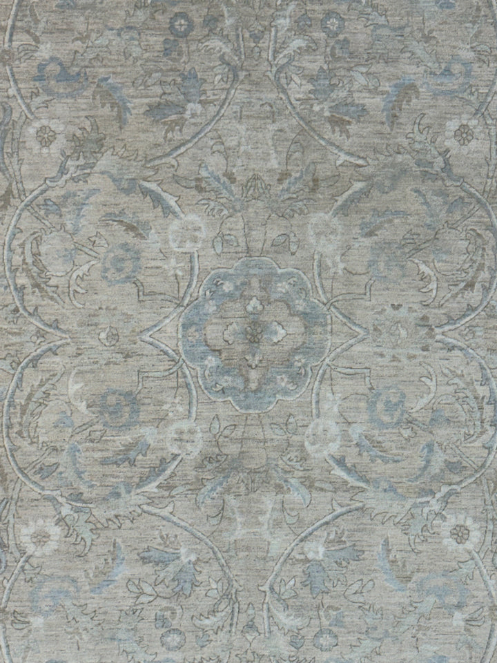 Soft Blue &amp; Taupe Fine-Weave Floral Rug – 8’9” x 12’2”