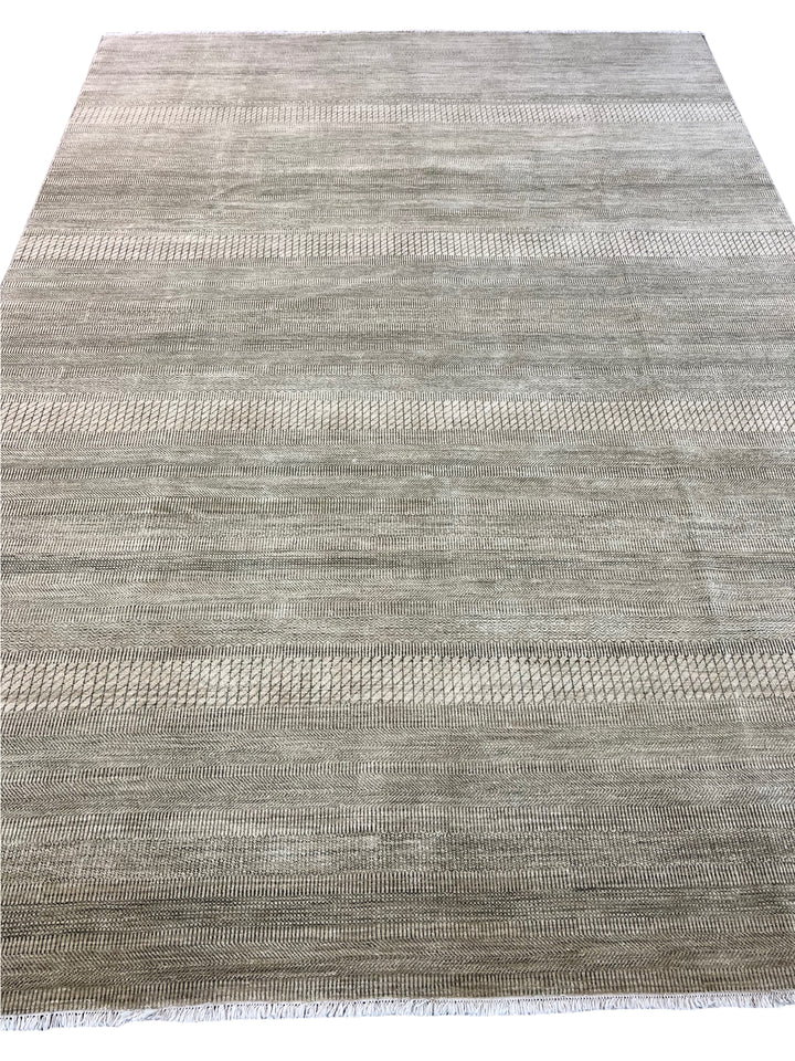 Gray &amp; Taupe Textured Geometric Wool Rug – 8’10” x 12’4”