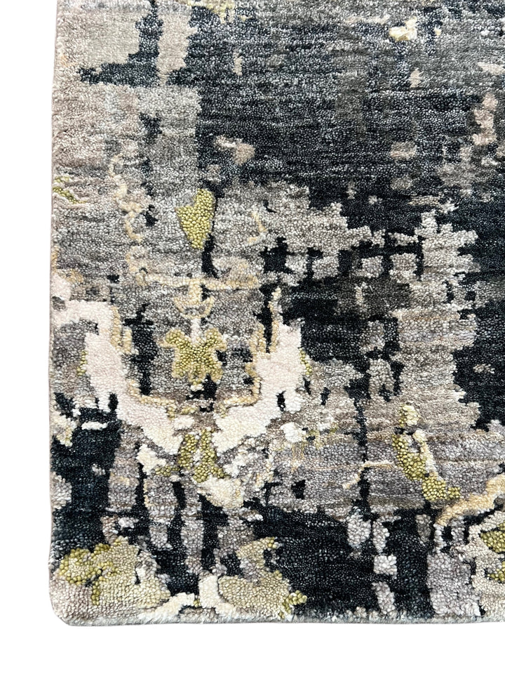 Grey &amp; Olive Green Abstract Distressed Rug with Ivory – 8’10” x 11’10”