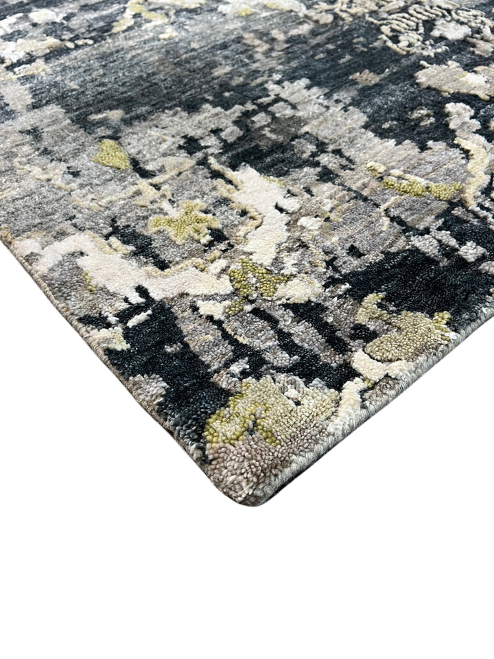 Grey &amp; Olive Green Abstract Distressed Rug with Ivory – 8’10” x 11’10”