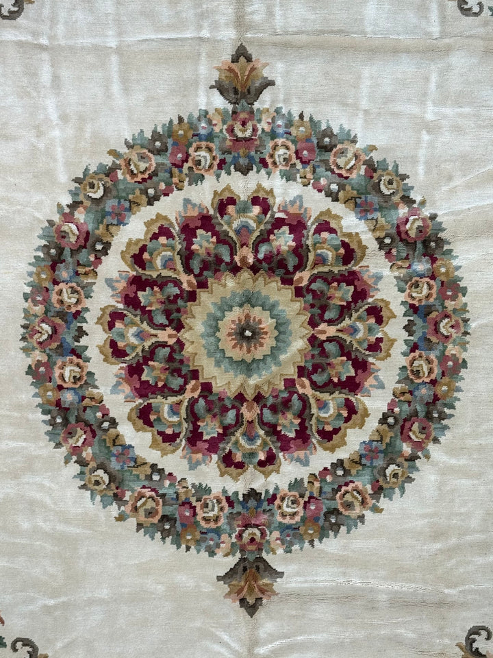 Ivory &amp; Burgundy French Savonnerie Style Rug – 12’0” x 14’9”