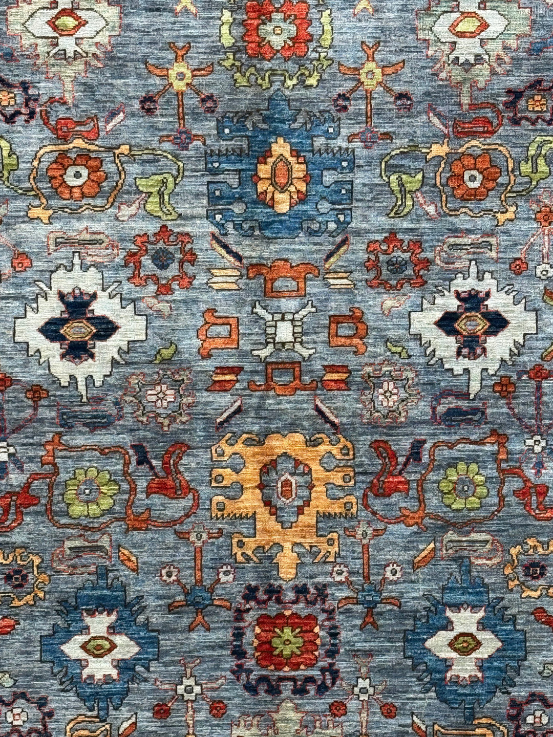 The Azura – Slate Blue &amp; Ivory Geometric Rug – 5’1” x 7’7”