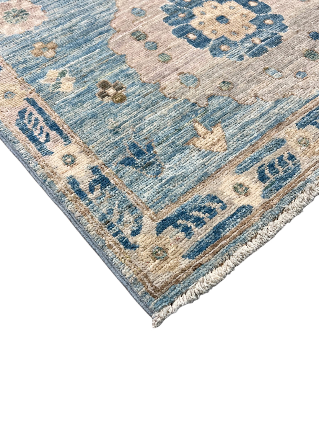 The Celestine – Soft Blue &amp; Ivory Botanical Rug – 5’1” x 7’10”