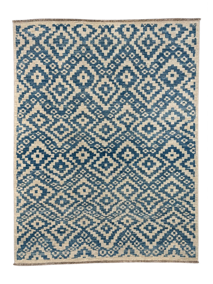 The Santorini – Ocean Blue &amp; Ivory Geometric Rug – 5’0” x 6’5”