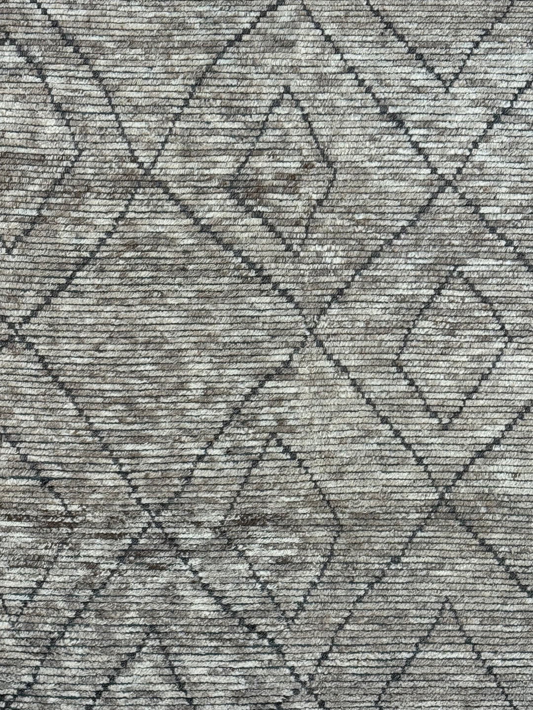 Atlas – Ivory &amp; Charcoal Moroccan Style Rug – 4’5” x 7’2”
