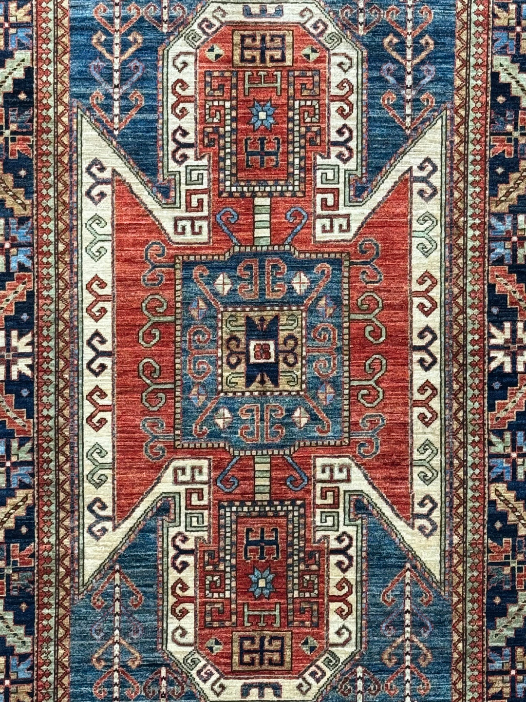 Ararat – Brick Red &amp; Navy Geometric Medallion Rug – 4’1” x 6’3”