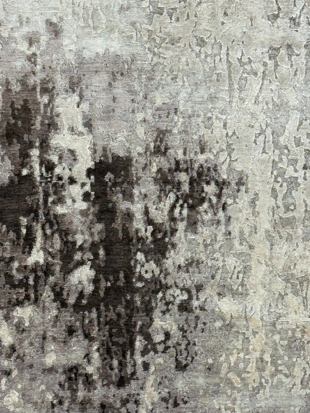 Silver Eclipse - Silver Gray &amp; Charcoal Abstract Modern Rug – 5’8” x 8’0”