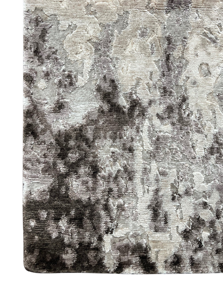 Silver Eclipse - Silver Gray &amp; Charcoal Abstract Modern Rug – 5’8” x 8’0”