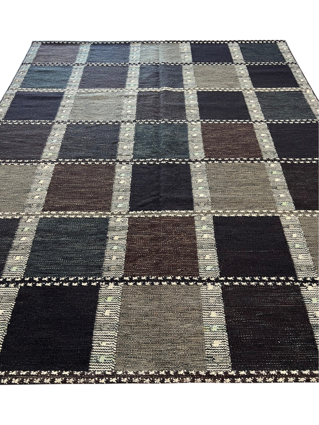 Midnight Tartan - Navy Blue &amp; Charcoal Geometric Flatweave Rug – 8’3” x 10’2”