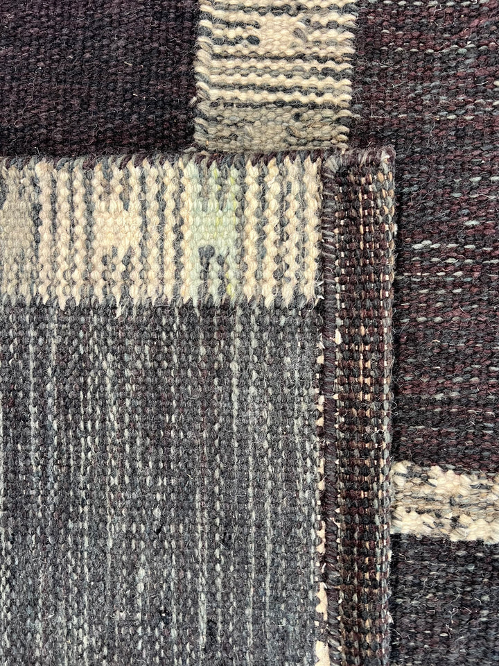 Midnight Tartan - Navy Blue &amp; Charcoal Geometric Flatweave Rug – 8’3” x 10’2”