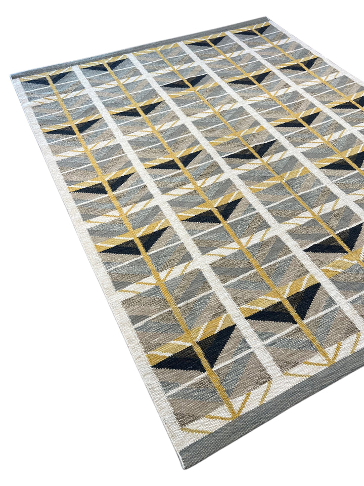 Golden Arrows - Slate Blue, Mustard &amp; Ivory Geometric Flatweave Rug – 8’0” x 10’0”