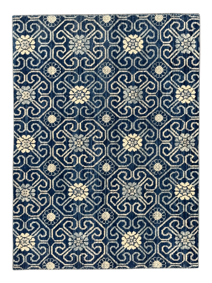 The Midnight Arabesque – Navy Blue, Ivory &amp; Soft Blue Ornamental Rug – 4’5” x 6’0”