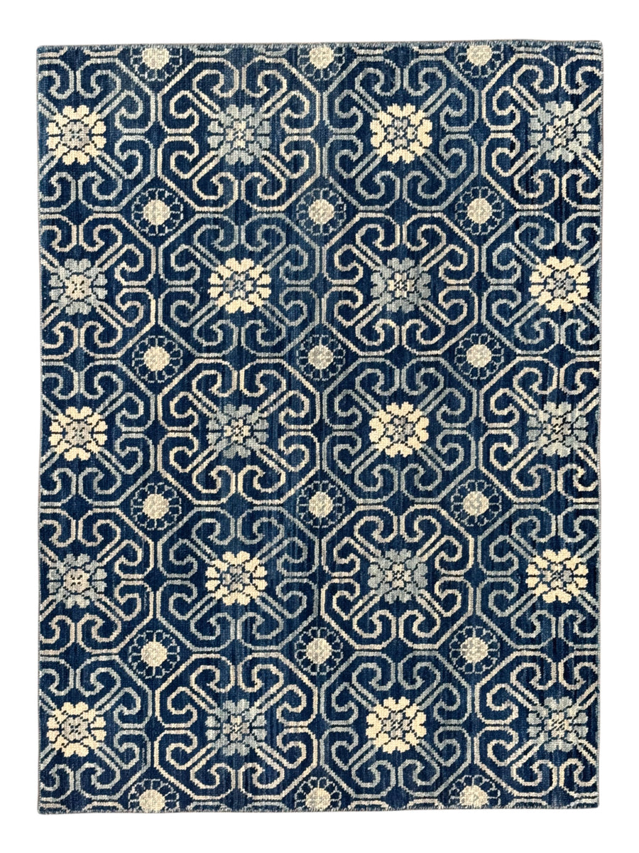 The Midnight Arabesque – Navy Blue, Ivory & Soft Blue Ornamental Rug – 4’5” x 6’0”