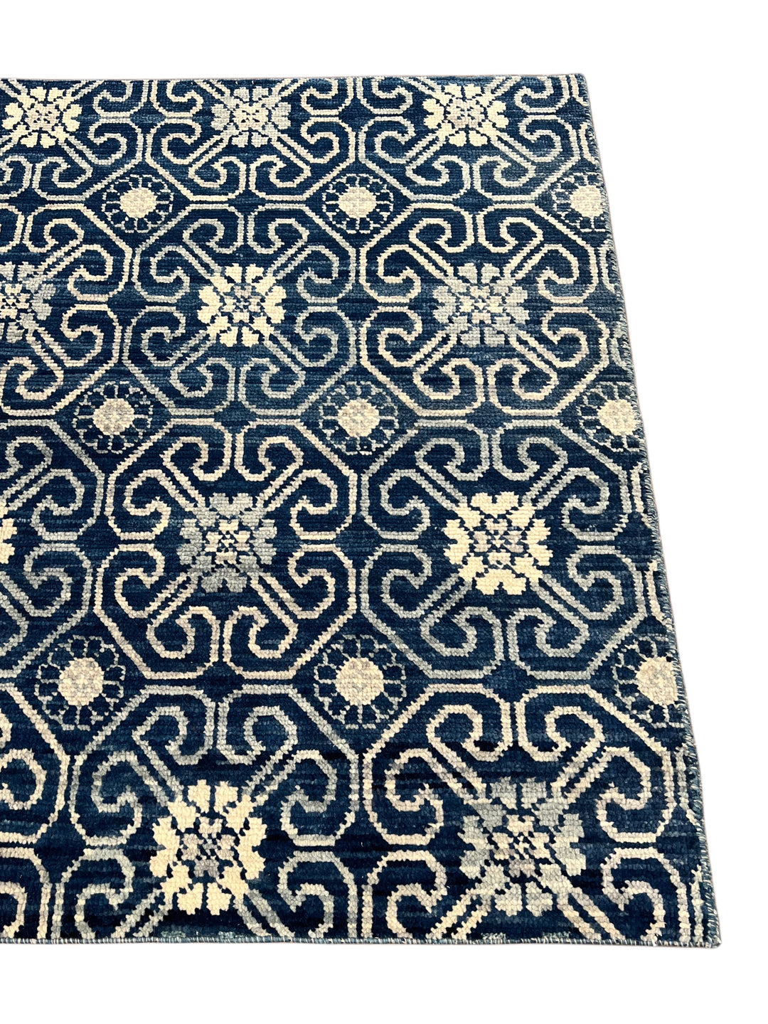 The Midnight Arabesque – Navy Blue, Ivory &amp; Soft Blue Ornamental Rug – 4’5” x 6’0”