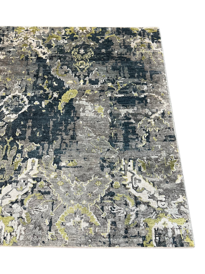 The Verdant Eclipse – Charcoal Gray, Sage Green &amp; Ivory Abstract Rug – 4’10” x 8’10”