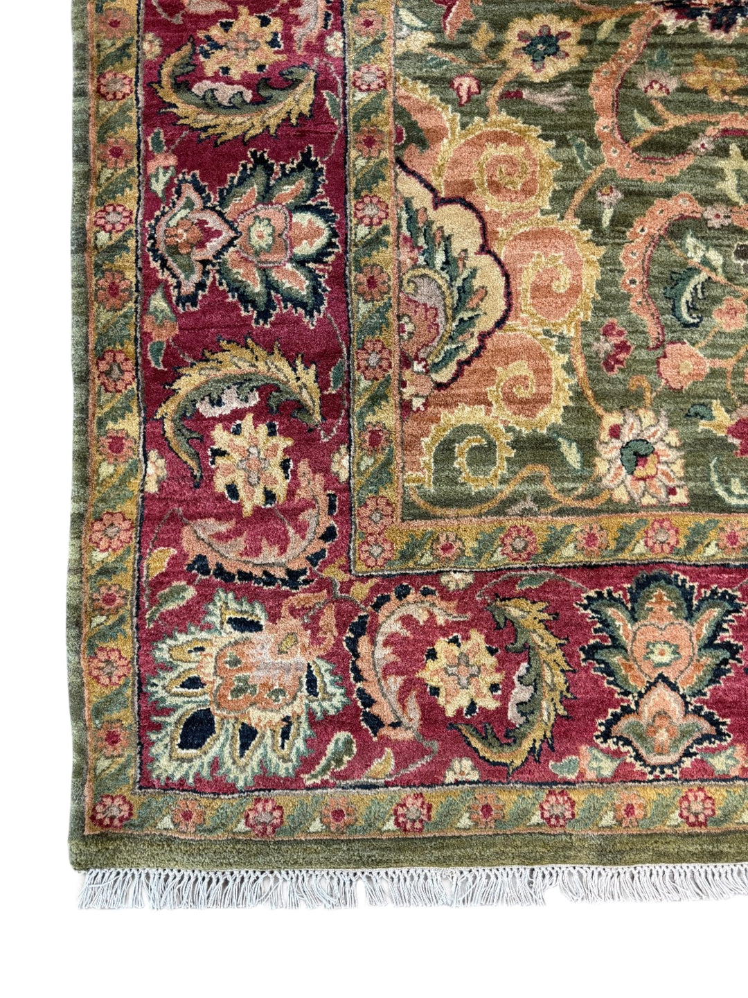 Sage Garden Traditional Wool Rug – 7’11” x 10’0”