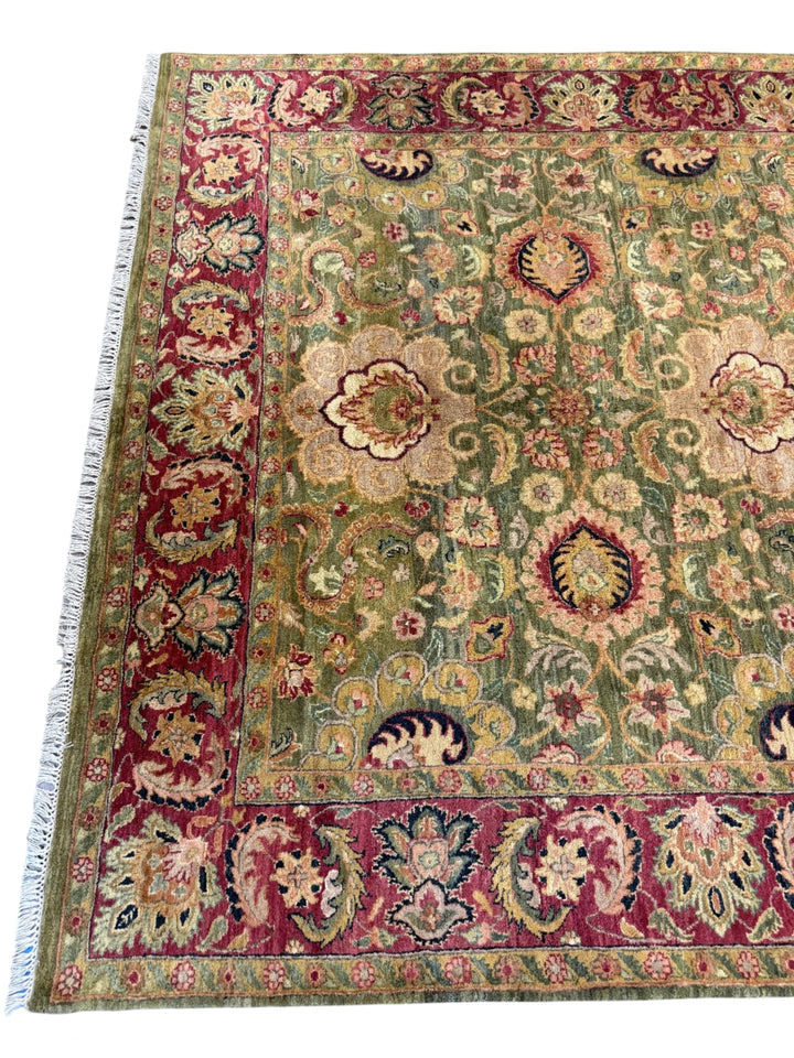 Sage Garden Traditional Wool Rug – 7’11” x 10’0”