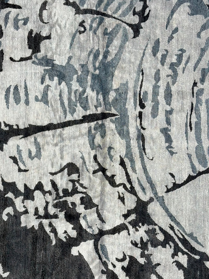 Silver Reverie - Silver Grey &amp; Charcoal Abstract Modern Rug  – 6’5” x 7’6”