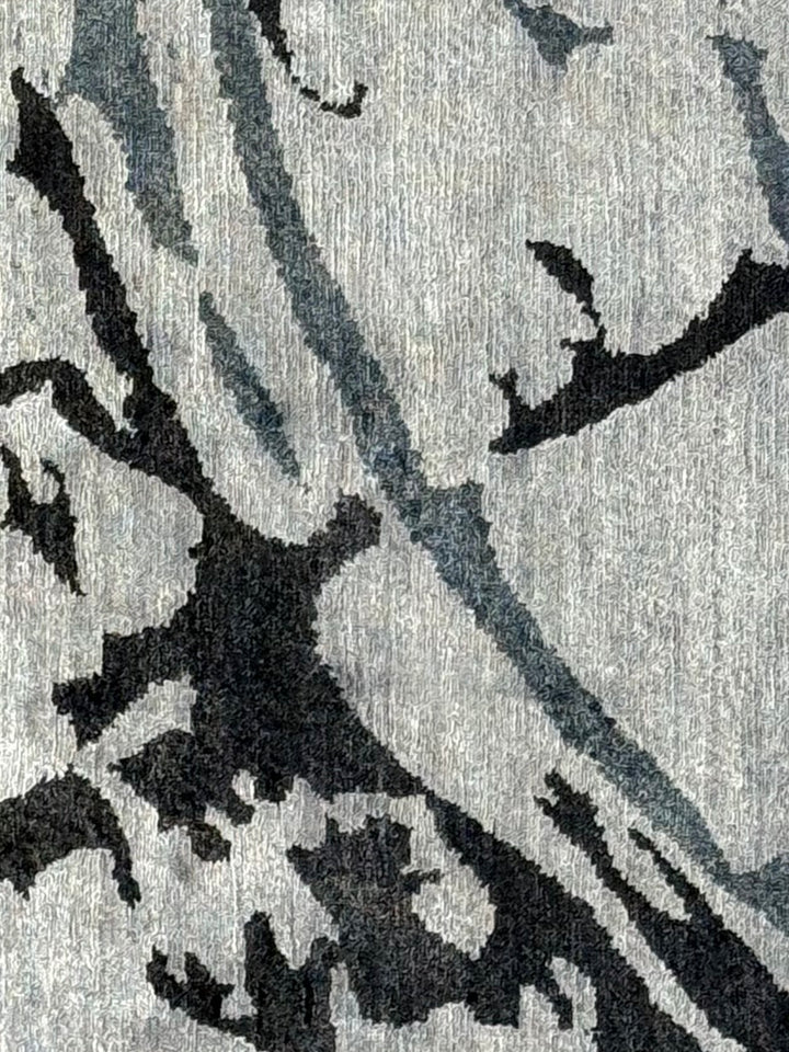Silver Reverie - Silver Grey &amp; Charcoal Abstract Modern Rug  – 6’5” x 7’6”