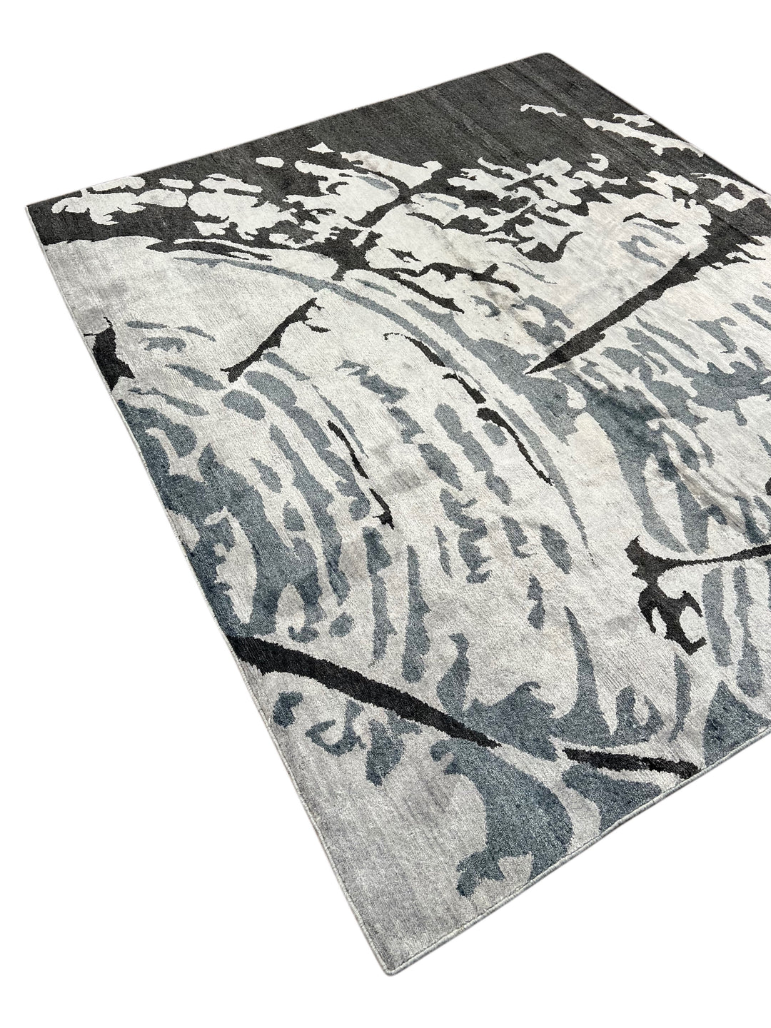 Silver Reverie - Silver Grey &amp; Charcoal Abstract Modern Rug  – 6’5” x 7’6”