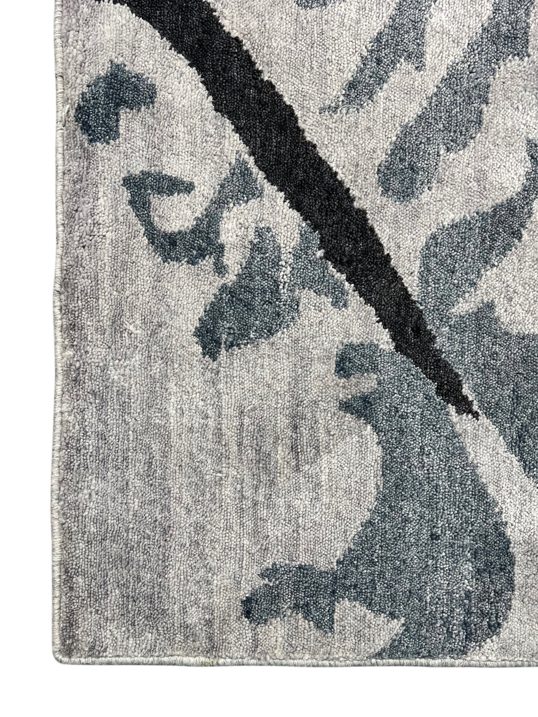 Silver Reverie - Silver Grey &amp; Charcoal Abstract Modern Rug  – 6’5” x 7’6”